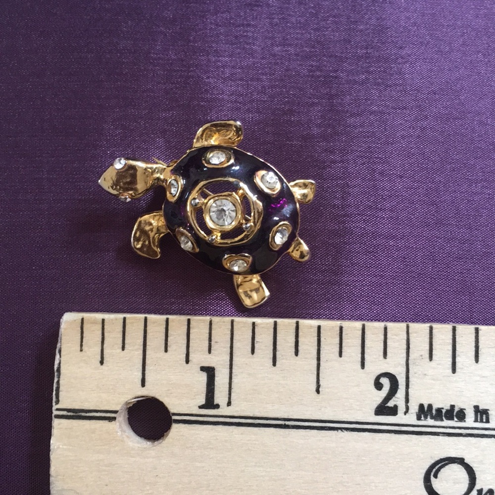 Turtle Pin Brooch - Picture 2 of 4